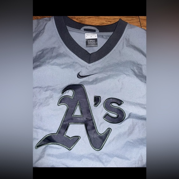 Nike Vintage MLB Oakland A's Athletics Center Swoosh Pullover Windbreaker Sz Med - Picture 2 of 9